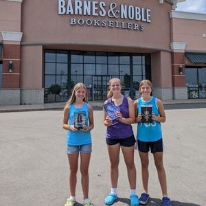 Meet your Posher, Marisa